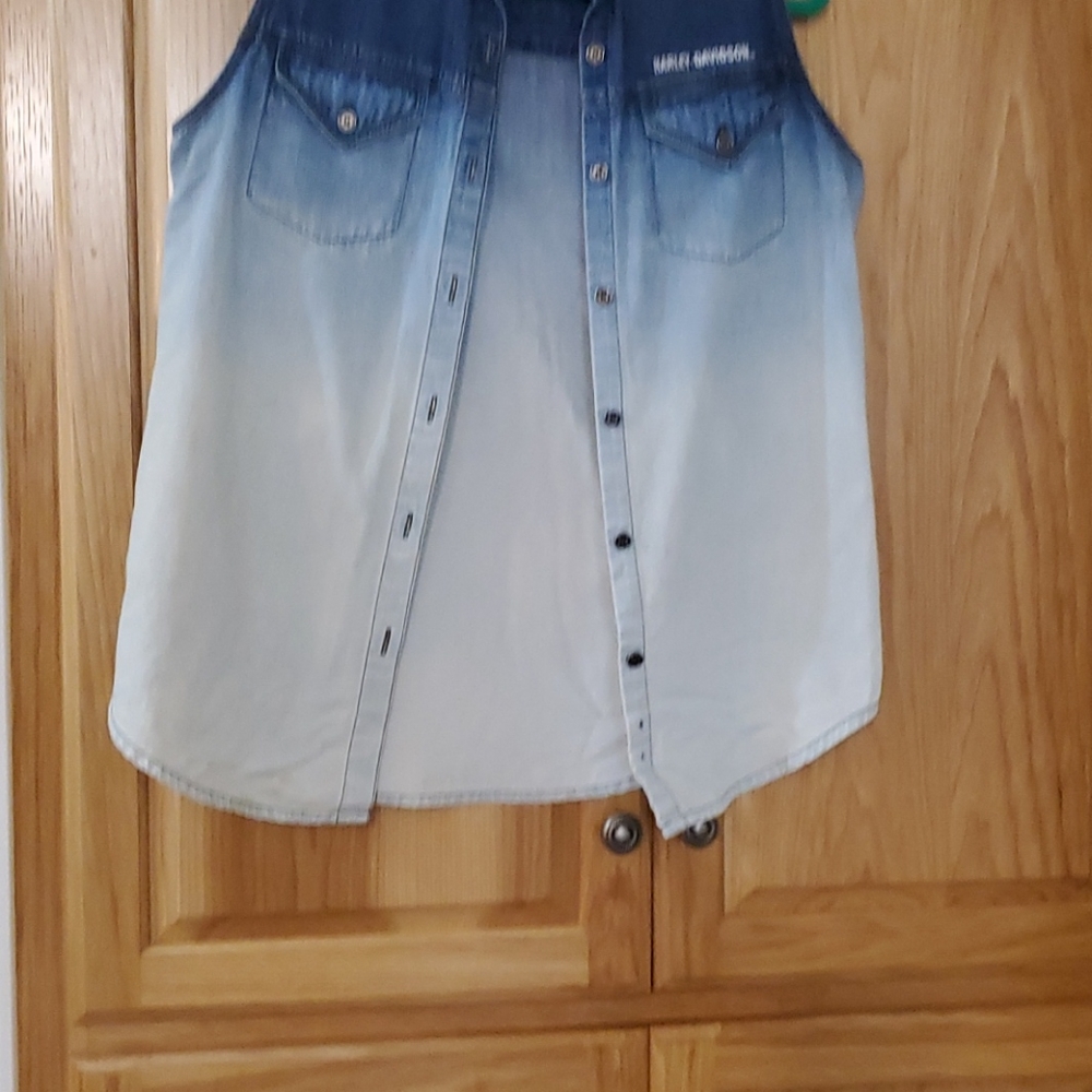 New without tags Authentic Harley Denim shirt